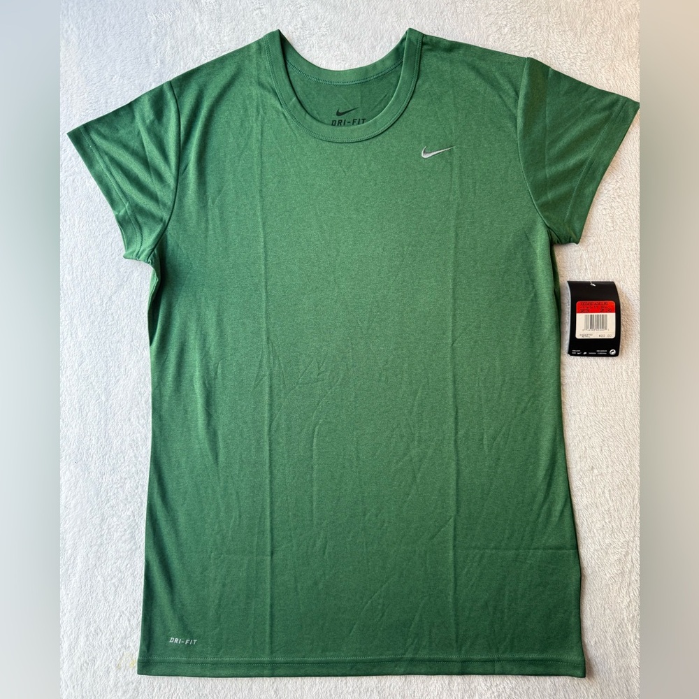 NWT Nike Women's Short Sleeve Green Tee